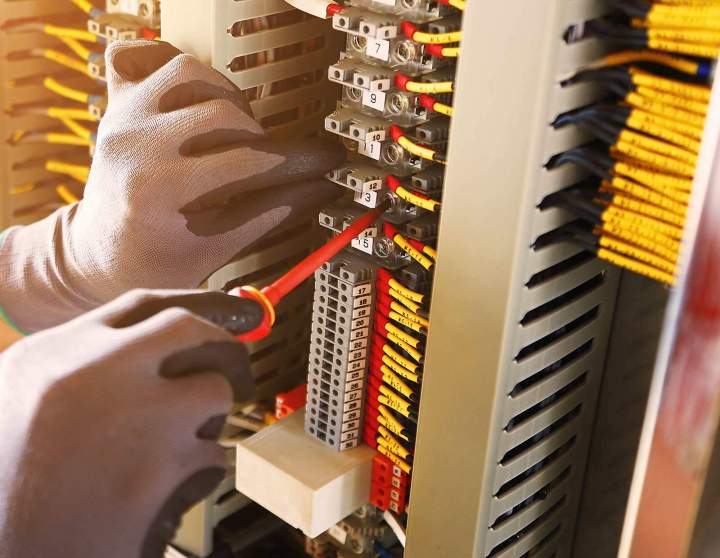 Electricien expérimenté La Réunion